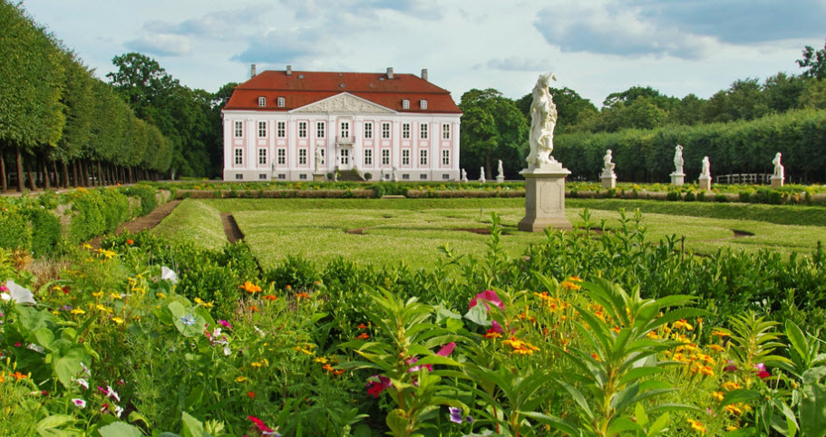Friedrichsfelde Palace, Berlin, Germany, Germany